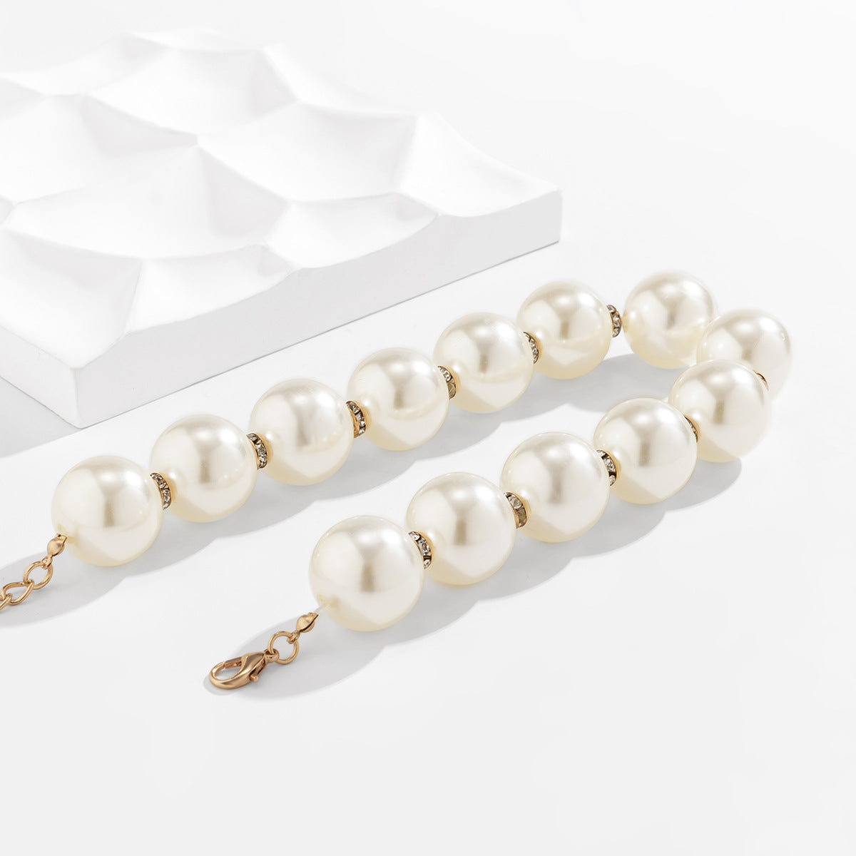 Planderful Vienna Verve Beaded Metal Necklace With Imitation Pearls And Rhinestones For Women Statement Jewelry