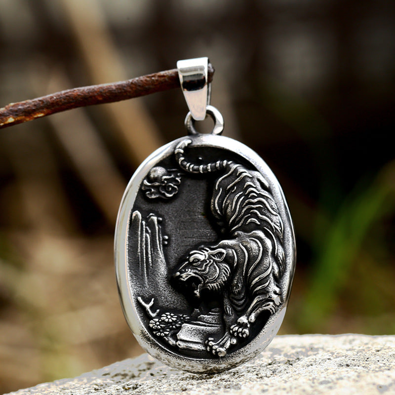 Titanium Steel Zodiac Tiger Pendant for Men - Retro European and American Design