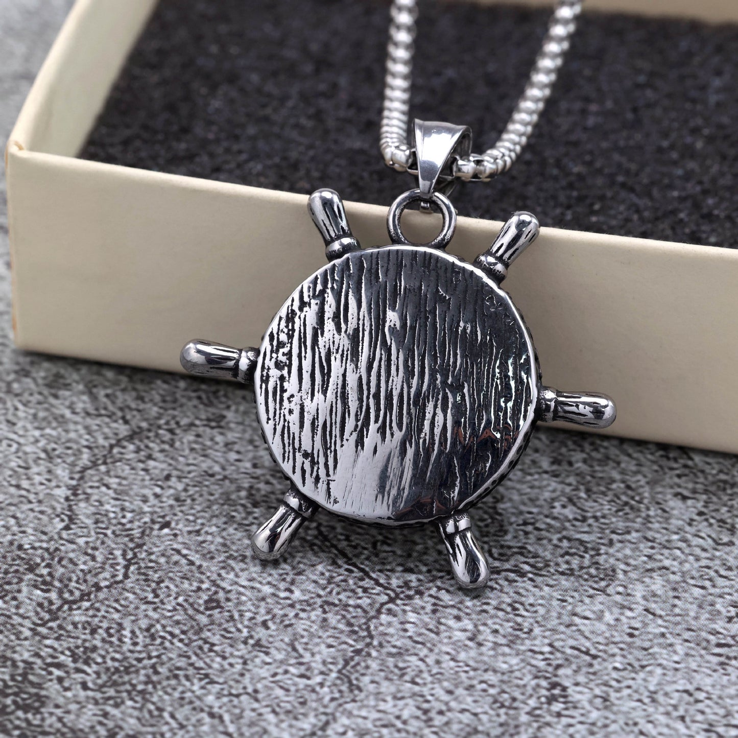 Planderful Rotating Rudder Pendant Stainless Steel Unisex Necklace For Men Norse Legacy Retro European American Style