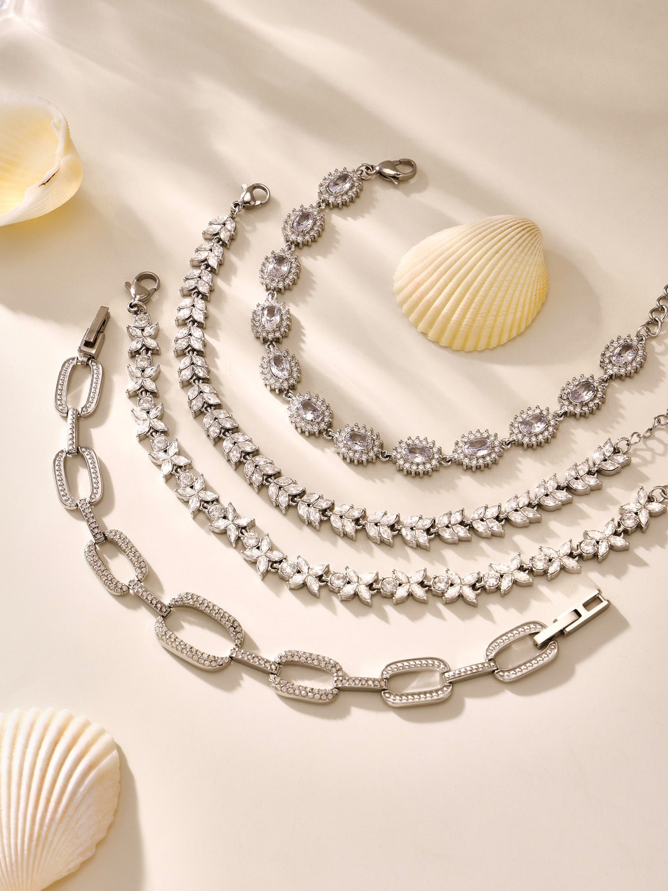 Planderful Everyday Zircon Four Leaf Stainless Bracelet Gift