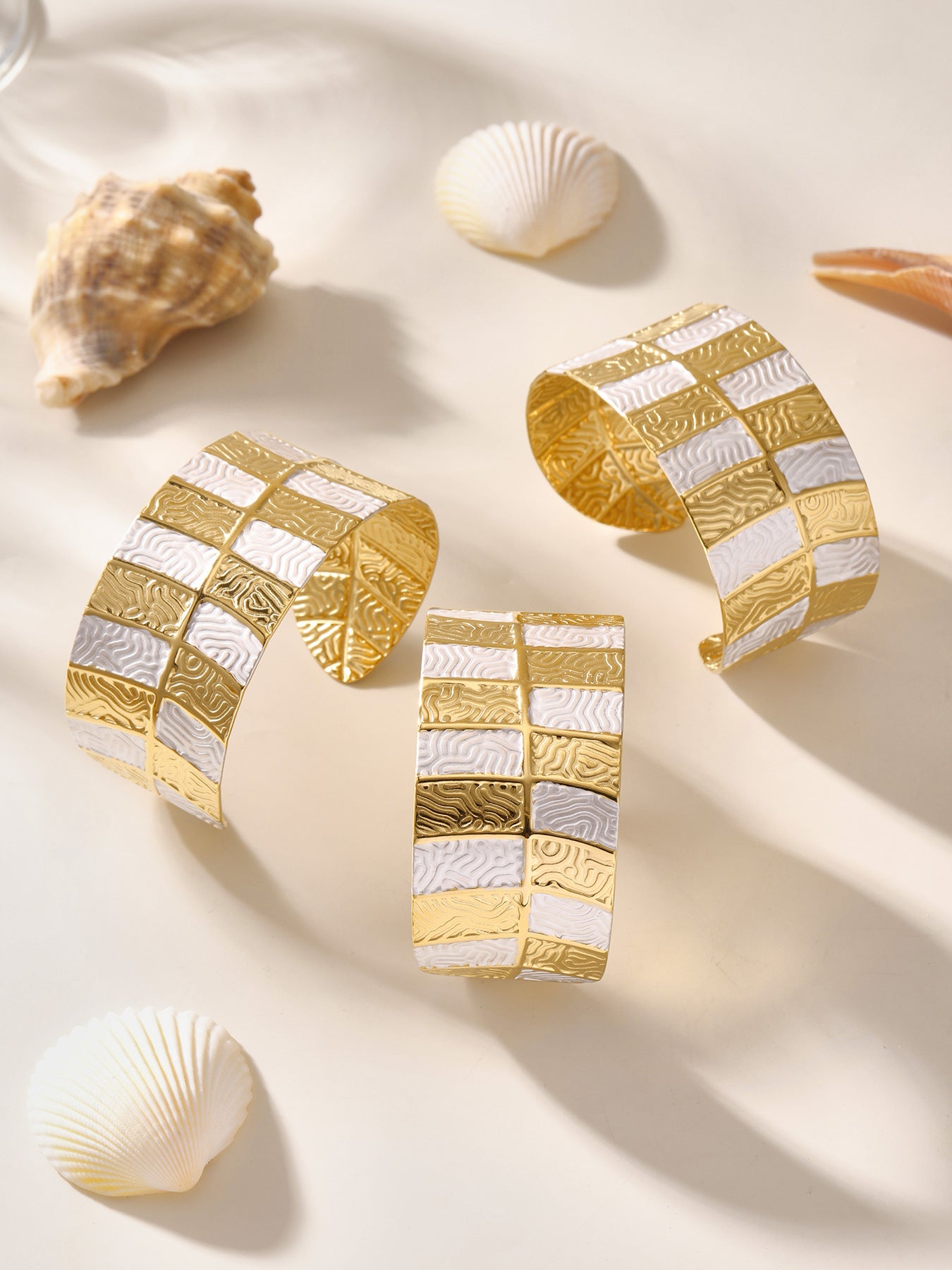 Planderful Two Tone Leaf Opening Bracelet For Women Elegant