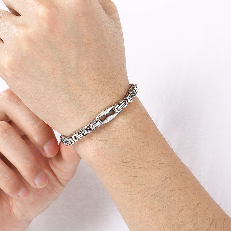 Lip Chain – Byzantine Emperor Chain Layered Pig Nose Titanium Steel Bracelet