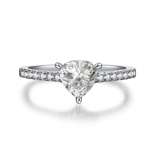 Fashion S925 Sterling Silver Ring with 1 Carat Moissanite