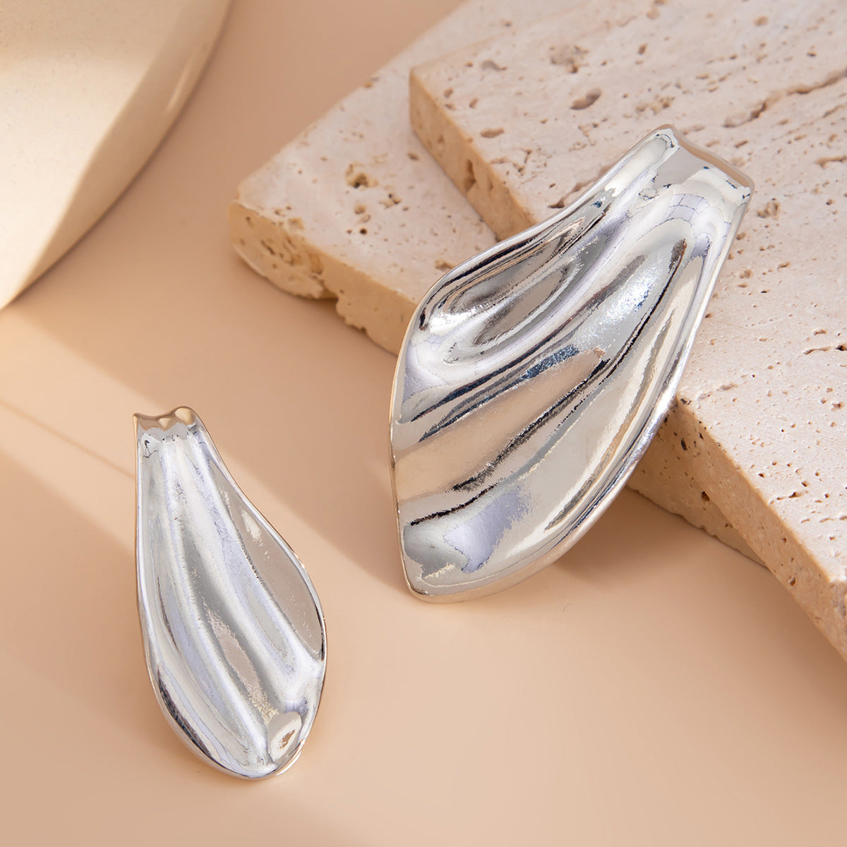 Planderful Vienna Verve Earrings – Exaggerated Asymmetrical Flower Design