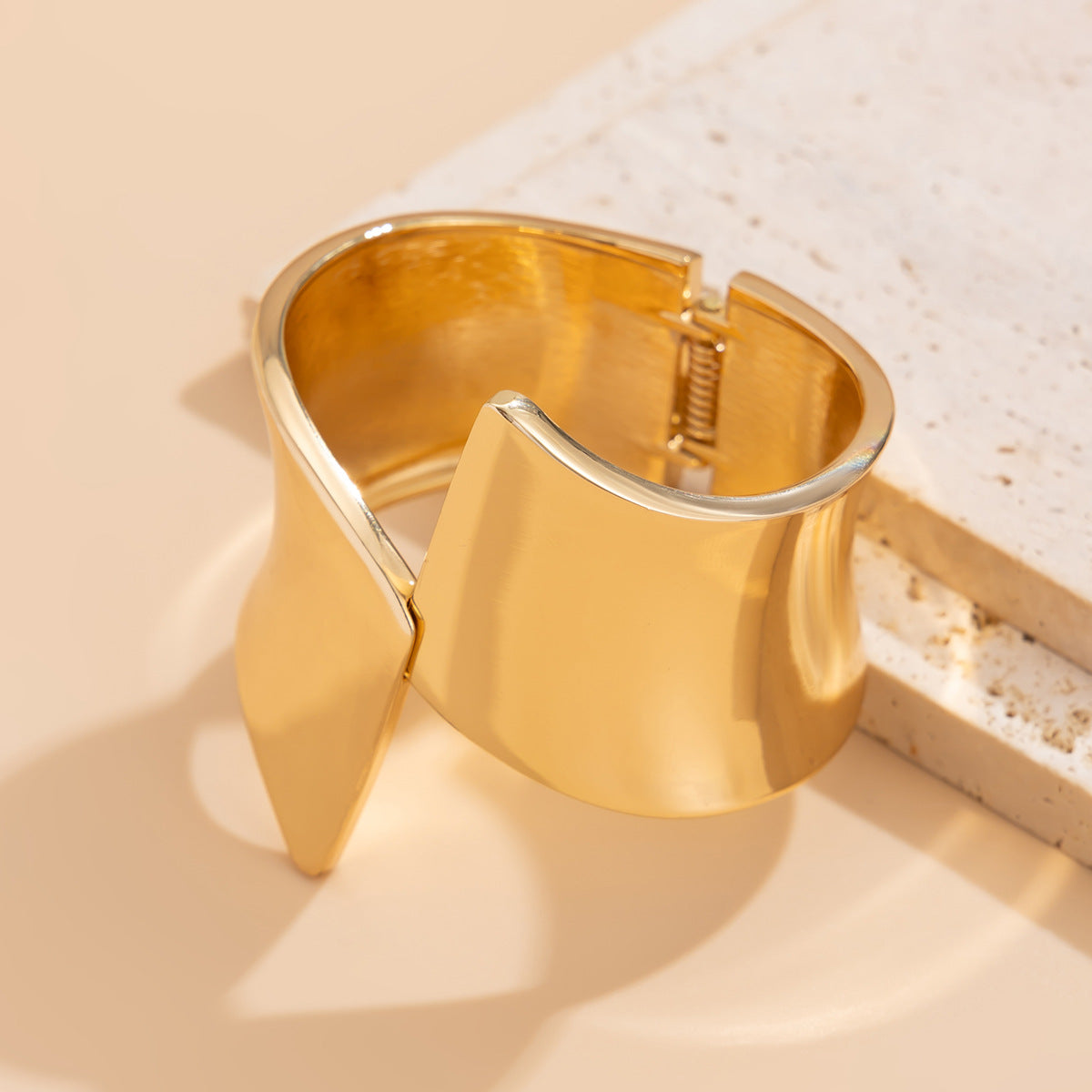 Planderful Vienna Verve Geometric Patchwork Metal Bracelet For Women Glossy Open Top Wind Inspired Design