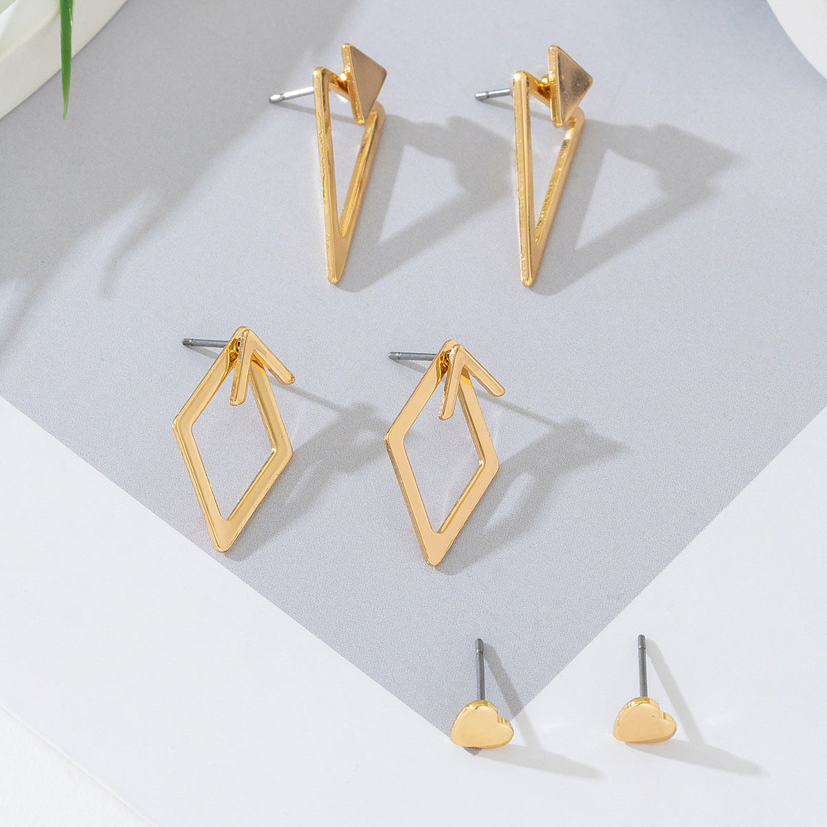 Planderful Vienna Verve Earrings Set – Stylish Multi-Element Design