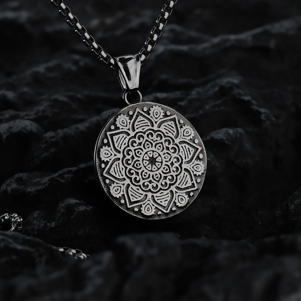 Retro Stainless Steel Men's Universal Pendant Guanyin Necklace