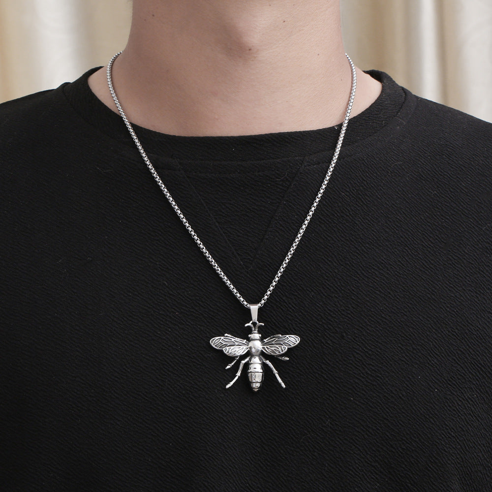 Titanium Steel Insect Pendant Necklace for Men - Spot Wholesale Little Bee Design