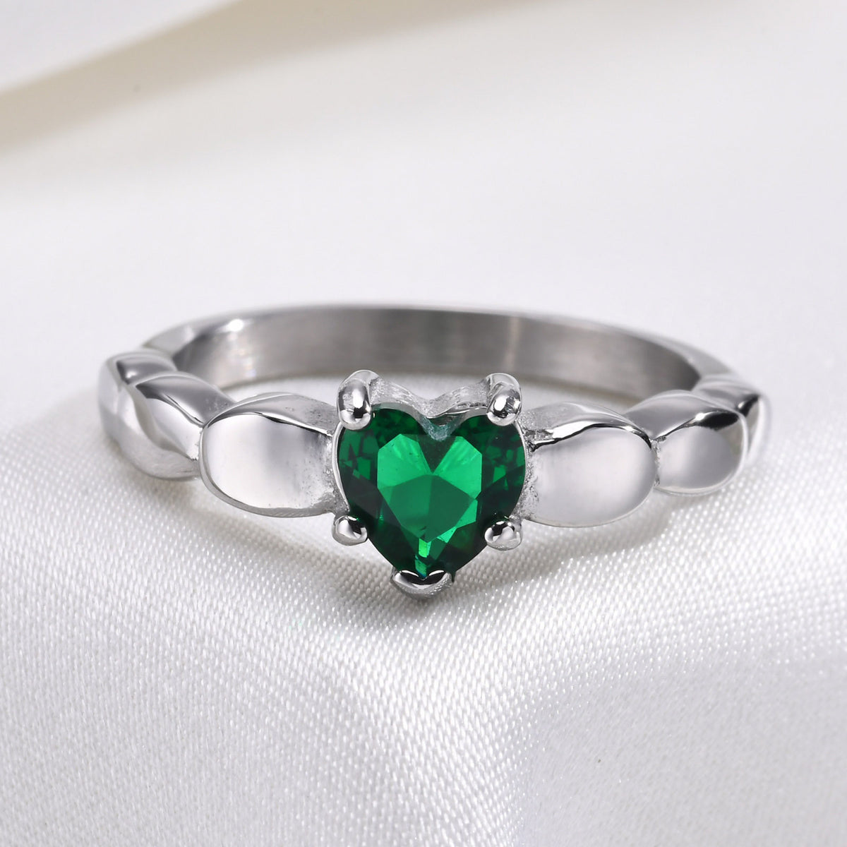 Ring Stainless Steel Green Zircon Heart Ladies