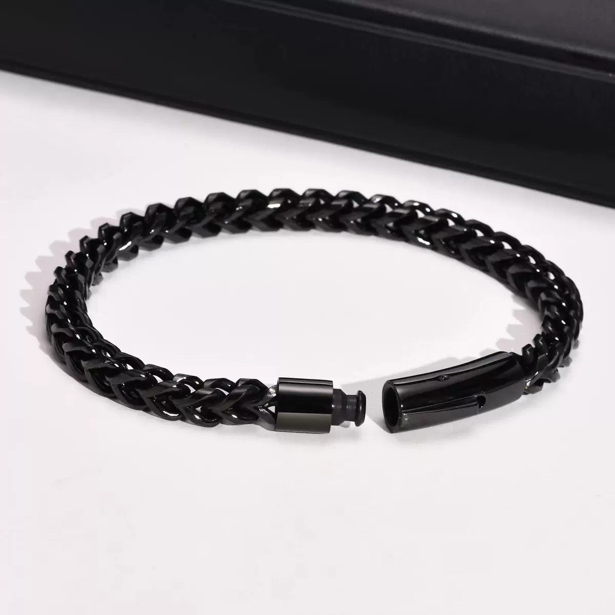 Stainless Steel Mens Bracelet Planderful Everyday Genie Spring Snap Front Back Chain