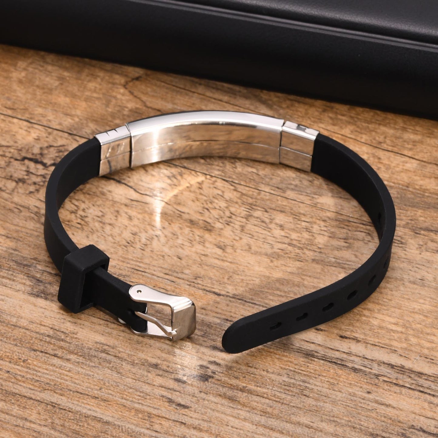 Planderful Stainless Steel Men Bracelet Baseball Pattern