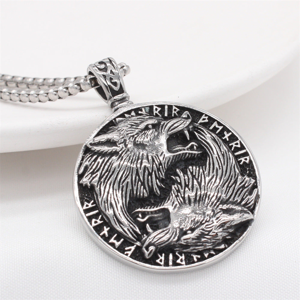 Planderful Norse Legacy – European and American Retro Viking Wolf Pendant Necklace for Men