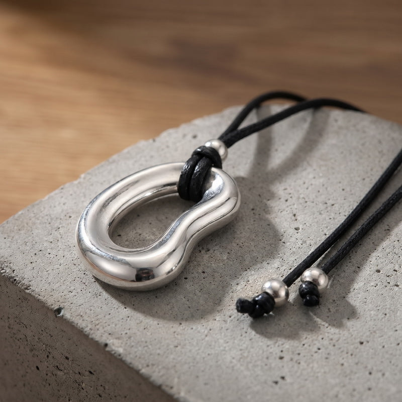 Minimalist Trend Versatile Irregular O-Shaped Pendant Adjustable Black Wax Rope Stainless Steel Men's Necklace