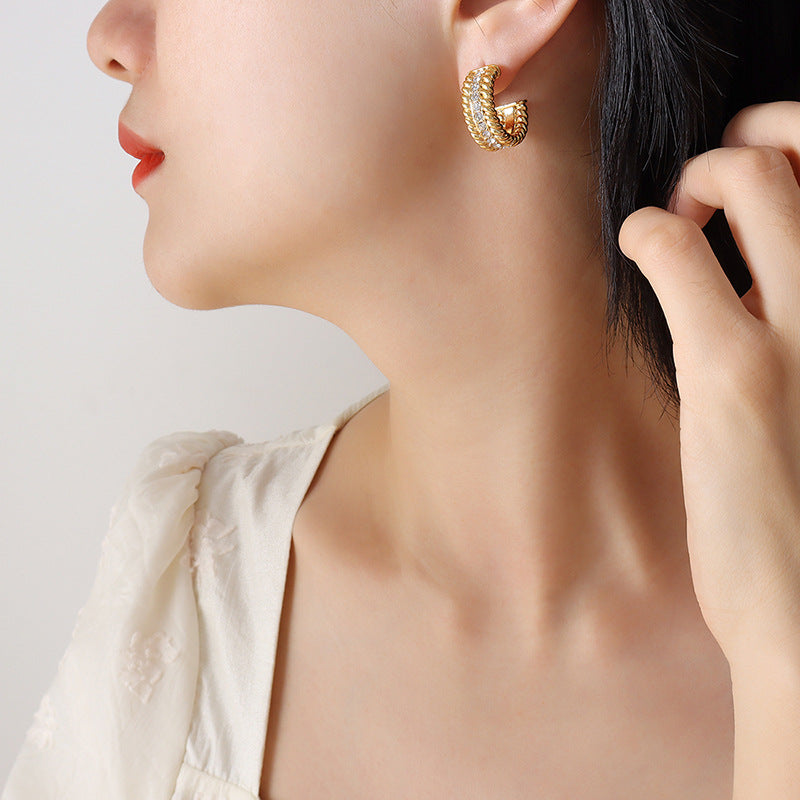 Celeb Chic: Elegant C-Shaped Zircon Earrings with Gold-Plated Threads