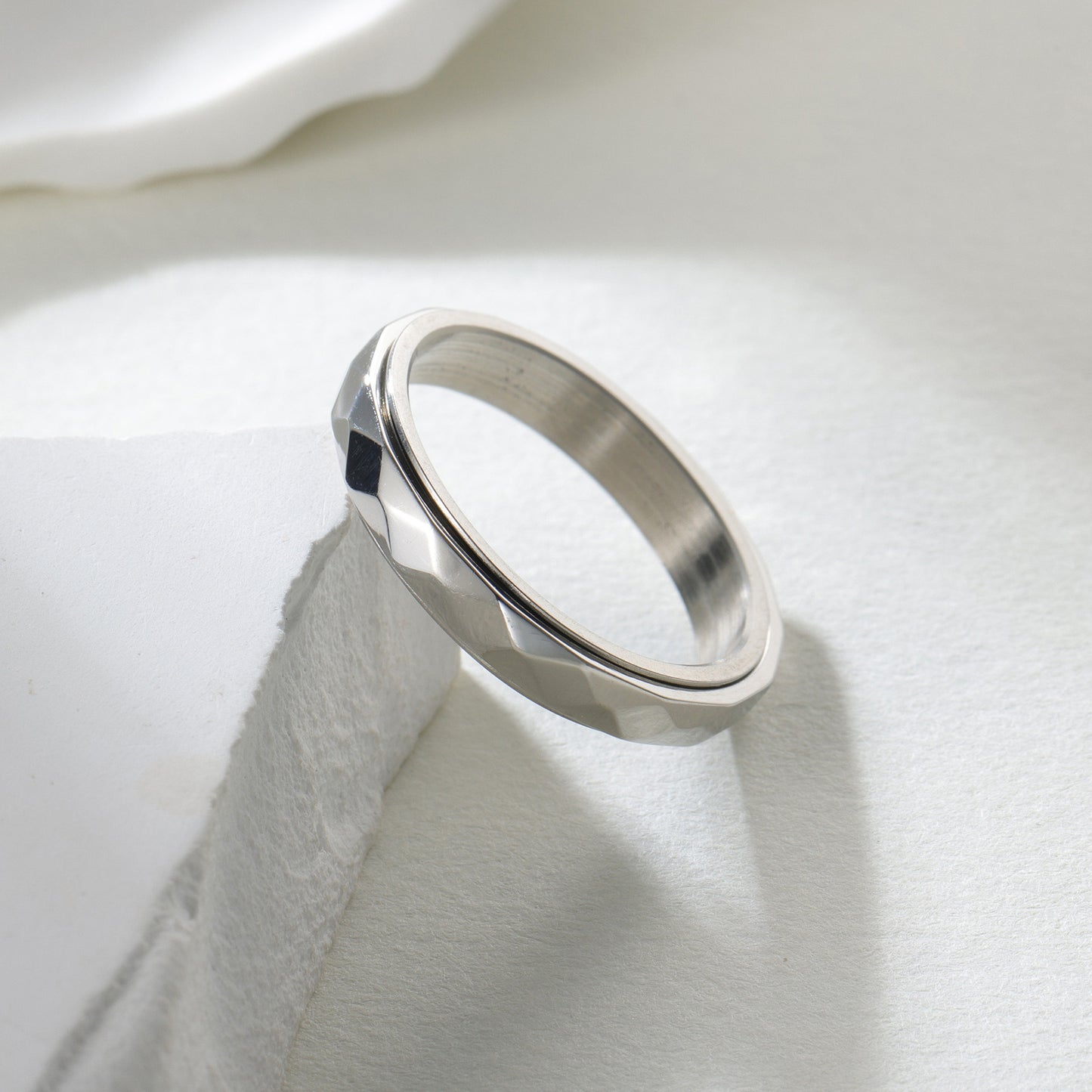 Planderful Spinner Ring 4mm Titanium Steel Rotating Unisex