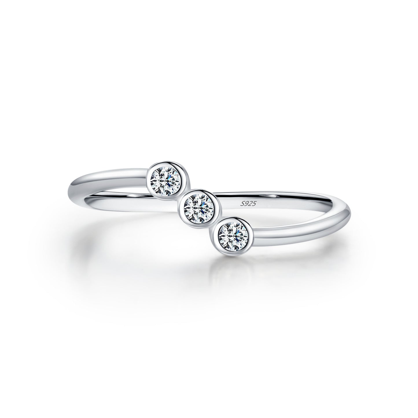 Planderful Moissanite Sparkling Ring – Irregular Design with Bright Row Moissanite