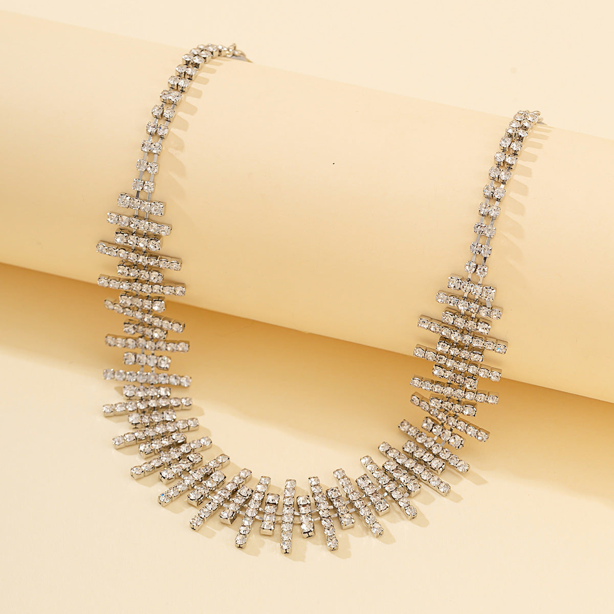 Europe and The United States Cross-border Jewelry Light Luxury Short Rhinestone Choker Necklace Retro Collar Female