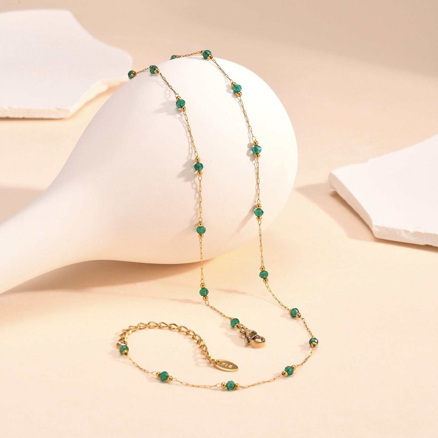 Fashion Personality Ladies Stainless Steel Black Cut Bead Necklace 18K Gold