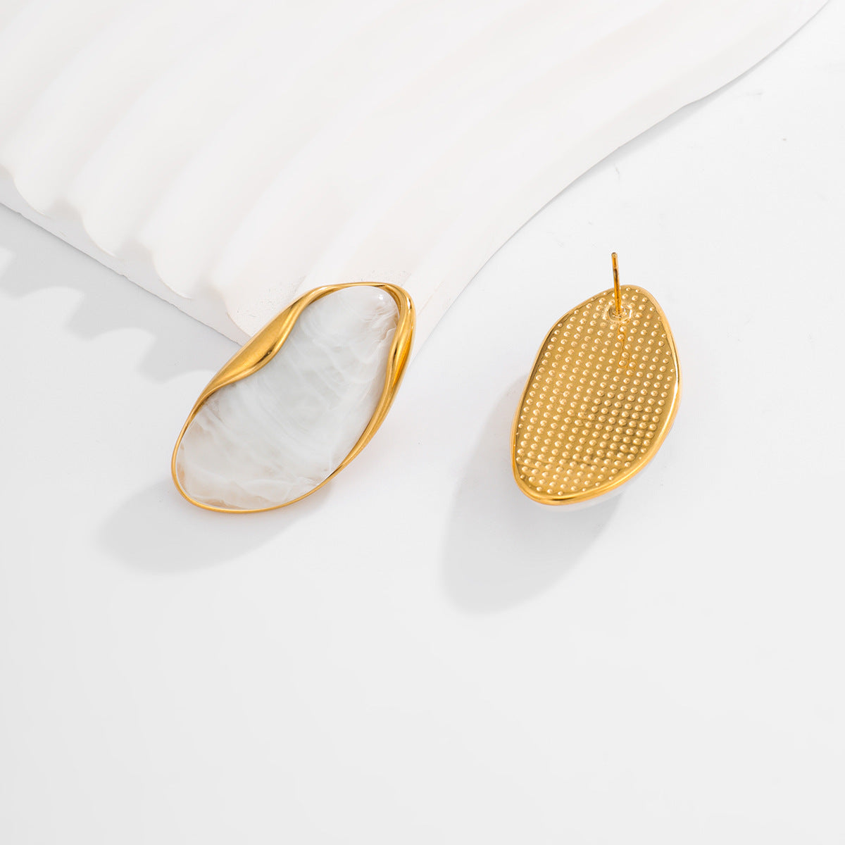 Planderful Stainless Steel Amber Smudged Stud Earrings Vienna Verve For Modern Women Resin Color Statement