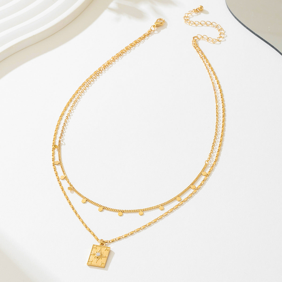 Planderful Vienna Verve Necklace – Elegant Metal Gold Stacked Chain Design