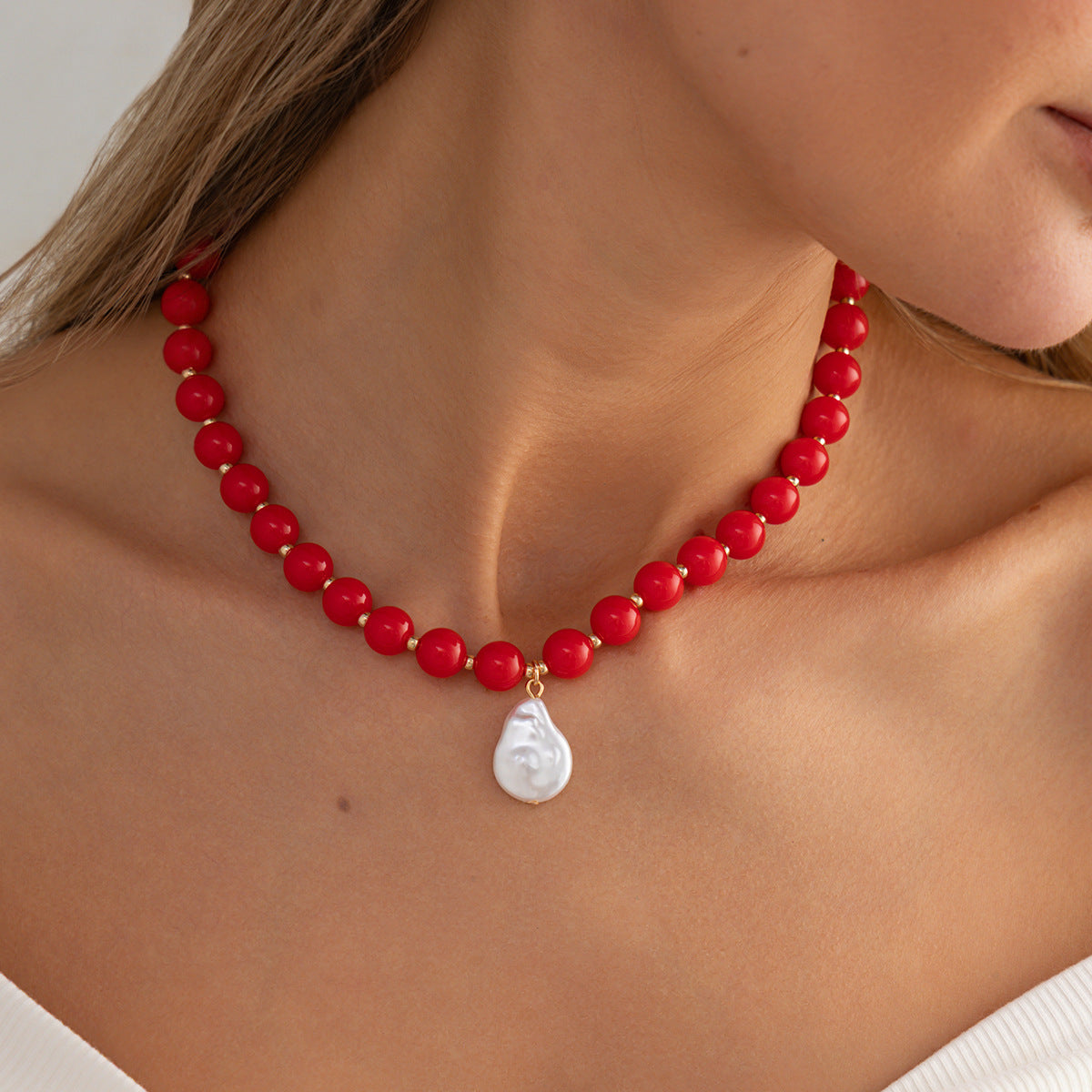 Colored Round Beads Pearl Necklace Dopamine Beaded Holiday Wind Necklace