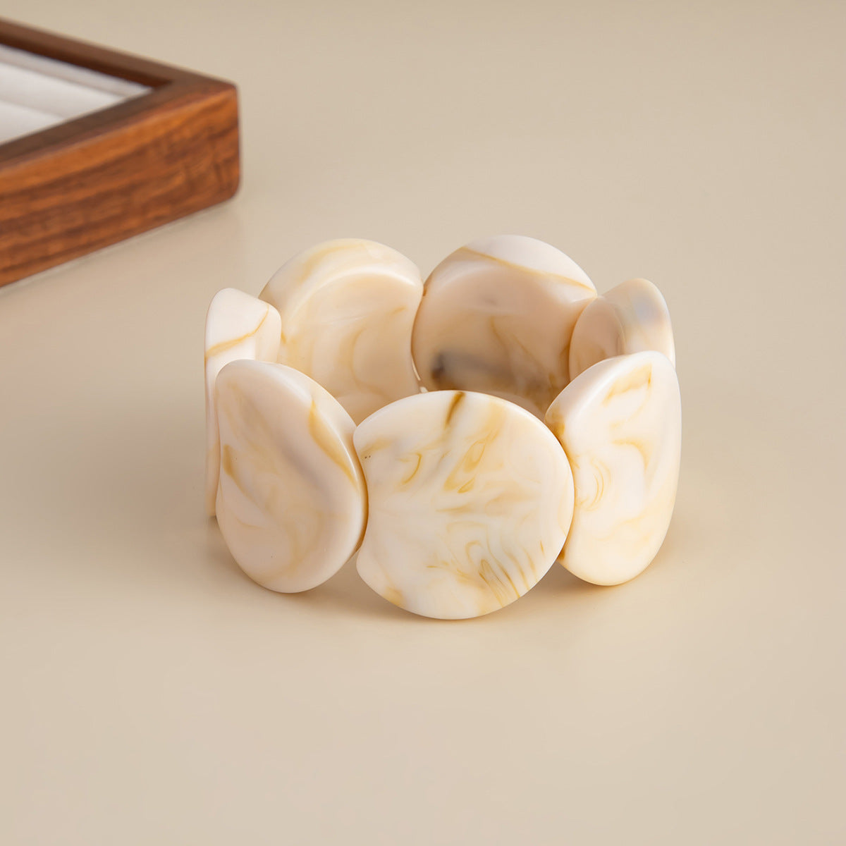 Planderful Vienna Verve Wide Crescent Geometric Elastic Bracelet For Women Retro Statement Jewelry