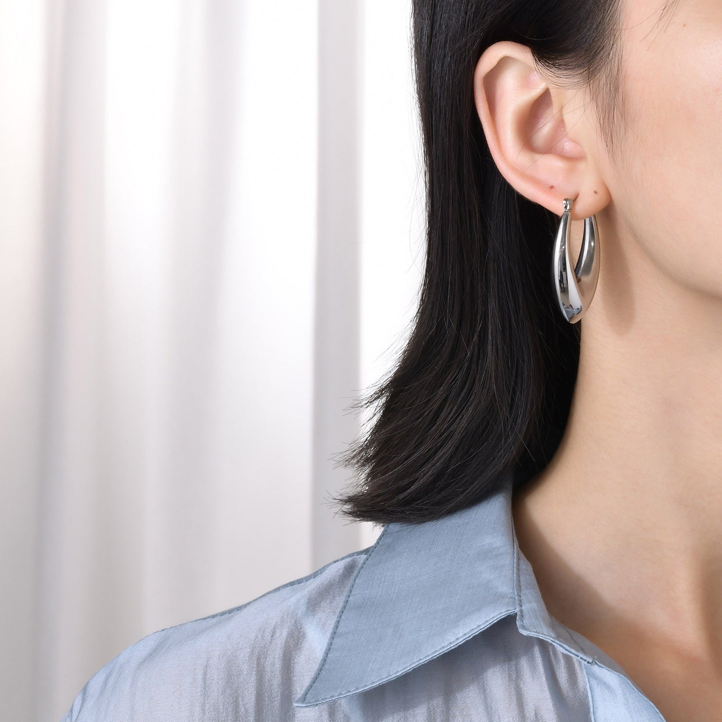 European And American Earrings Silver Simple Hollow Jewelry Wholesale