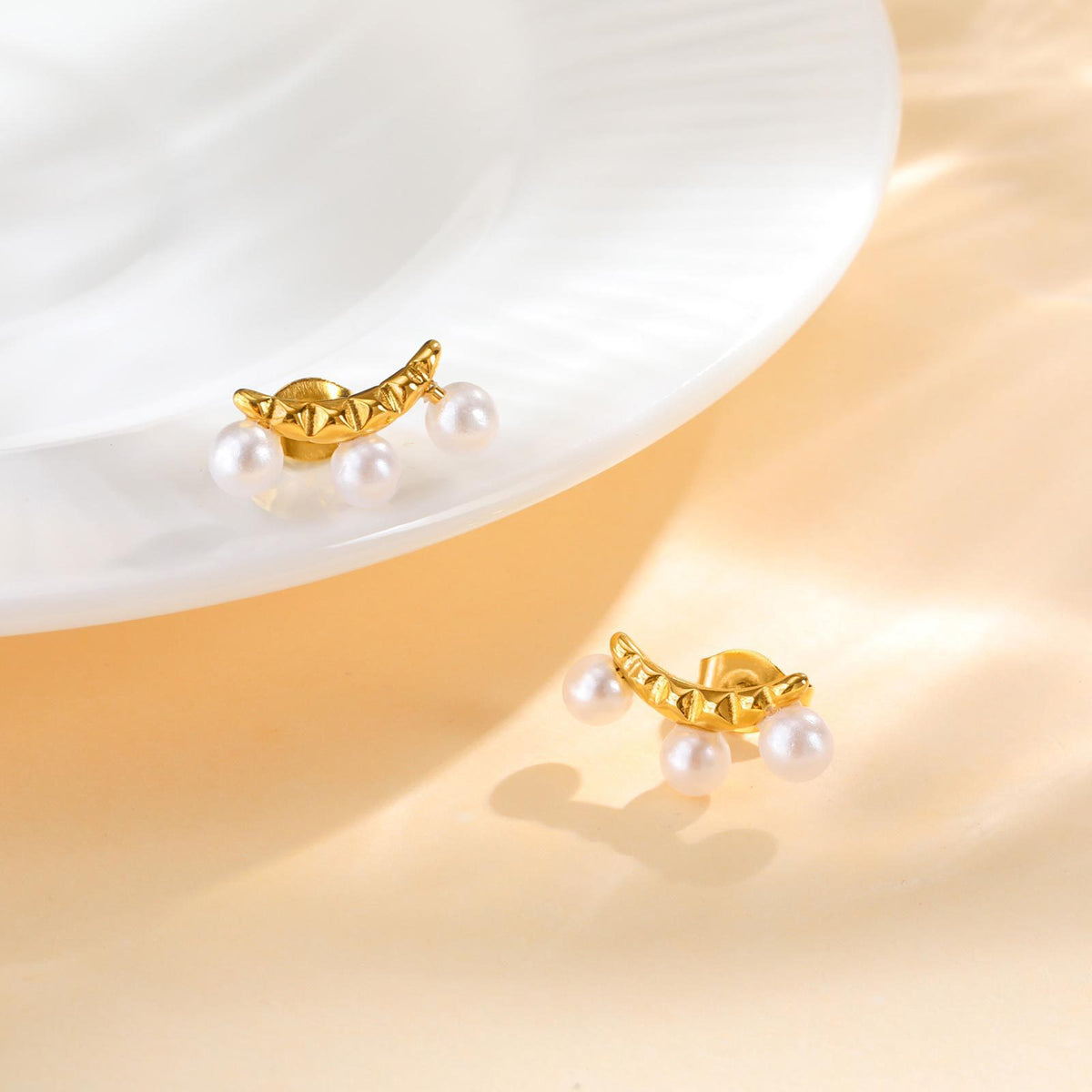 Stainless Steel Pearl Vintage Earrings