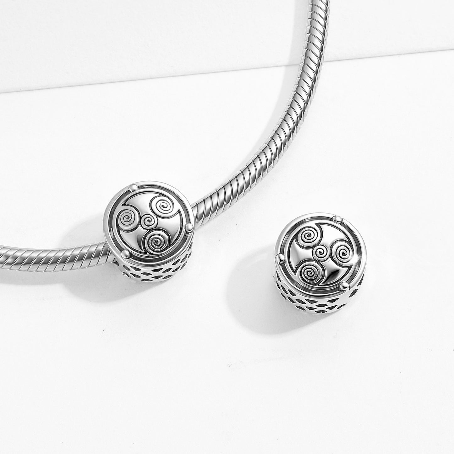 Planderful Jewelry Sterling Silver Beading Pendant Triple Pattern Helix Symbol