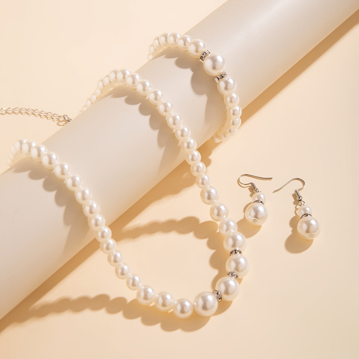 Multilayer Vintage French Style Imitation Pearl Choker Necklace