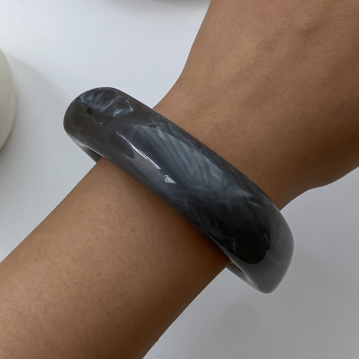 Planderful Smudged Gray Geometric Bracelet Vienna Verve Retro Statement Hand Jewelry for Fashion Lovers
