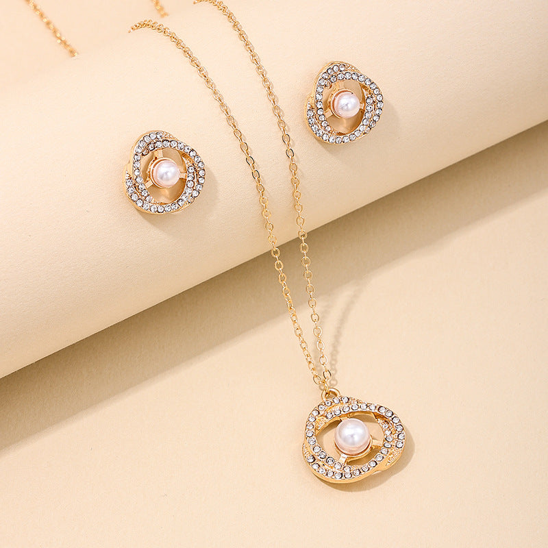 French Elegance Pearl Pendant Jewelry Set with Zircon Metal Ring - Vienna Verve Collection