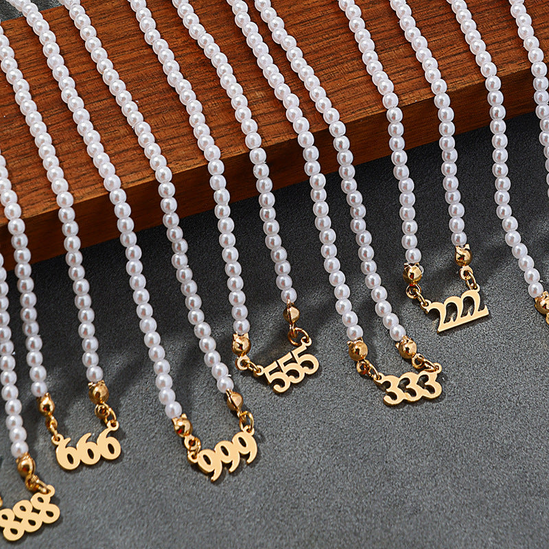 Elegant Pearl Pendant Necklace with Luxurious Design