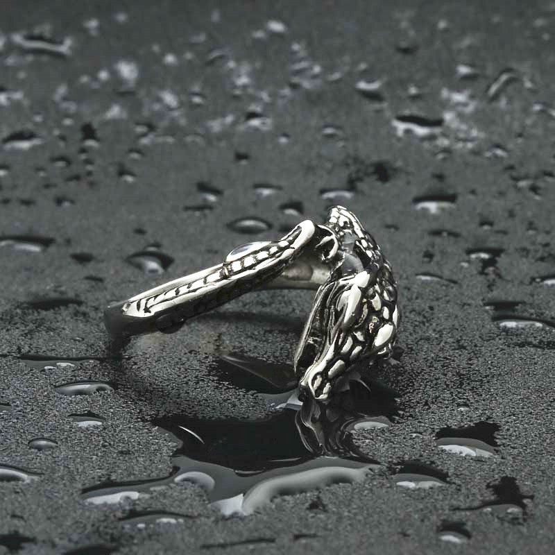 Titanium Steel Lizard Ring for Men – Retro Hipster Punk Crocodile Design in High-Quality Stainless Steel
