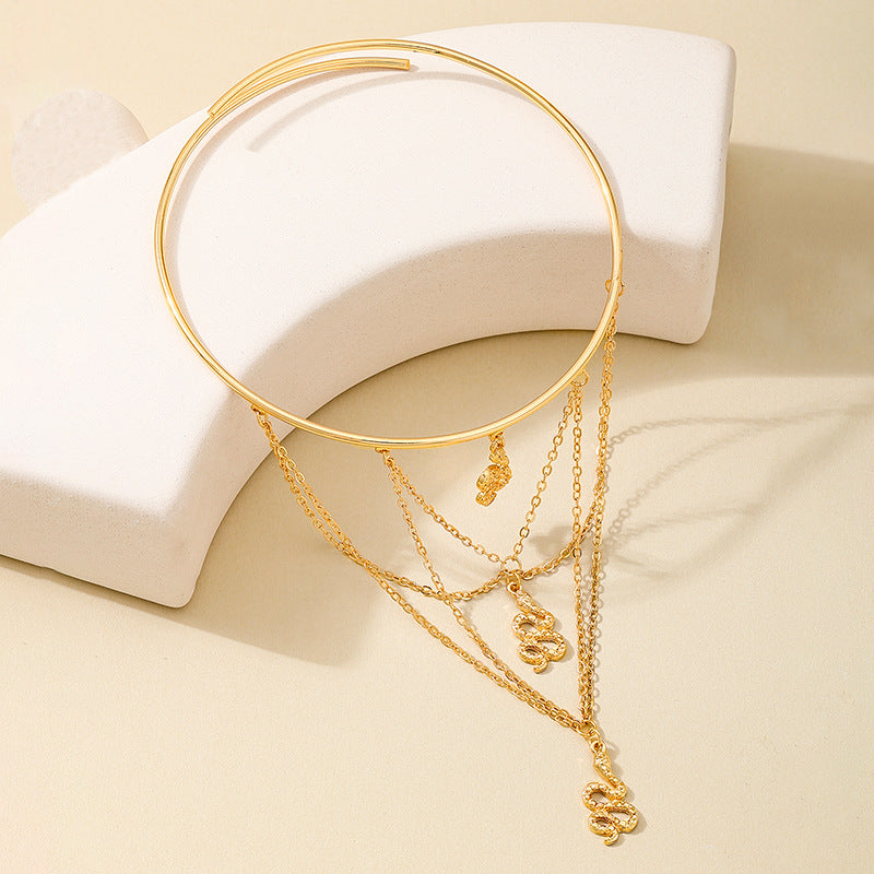 Planderful Vienna Verve Bracelet – Elegant Metal Line Tassel Design