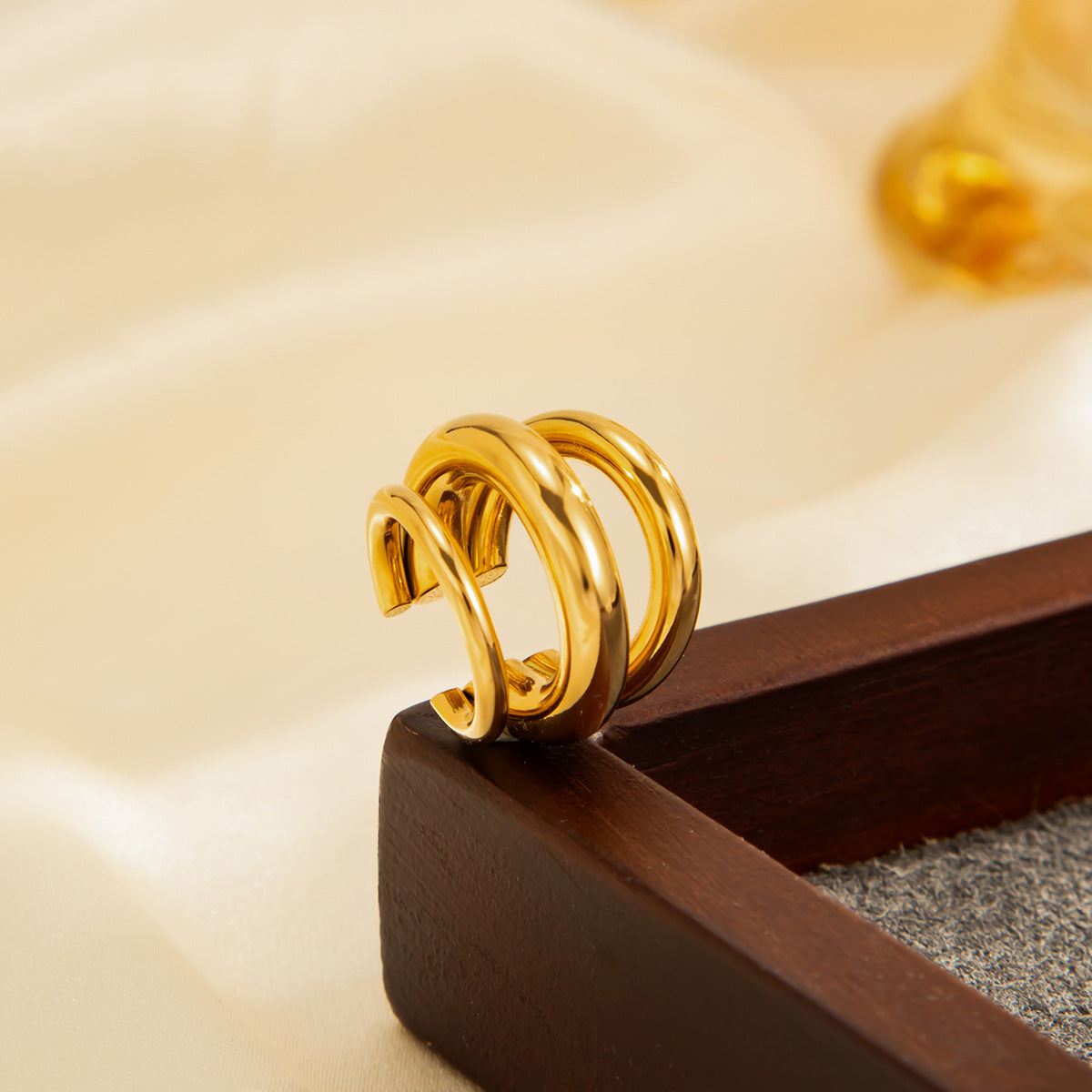 Planderful Vienna Verve Clip On Earrings Non Piercing Light Sensitive Geometric Ring Statement For Fashion Fans