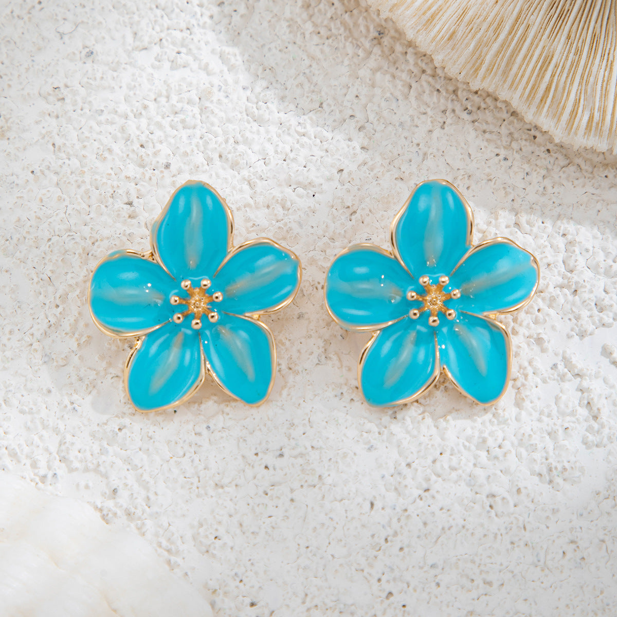 Planderful Vienna Verve Earrings – Elegant Oil-Dripping Flower Design
