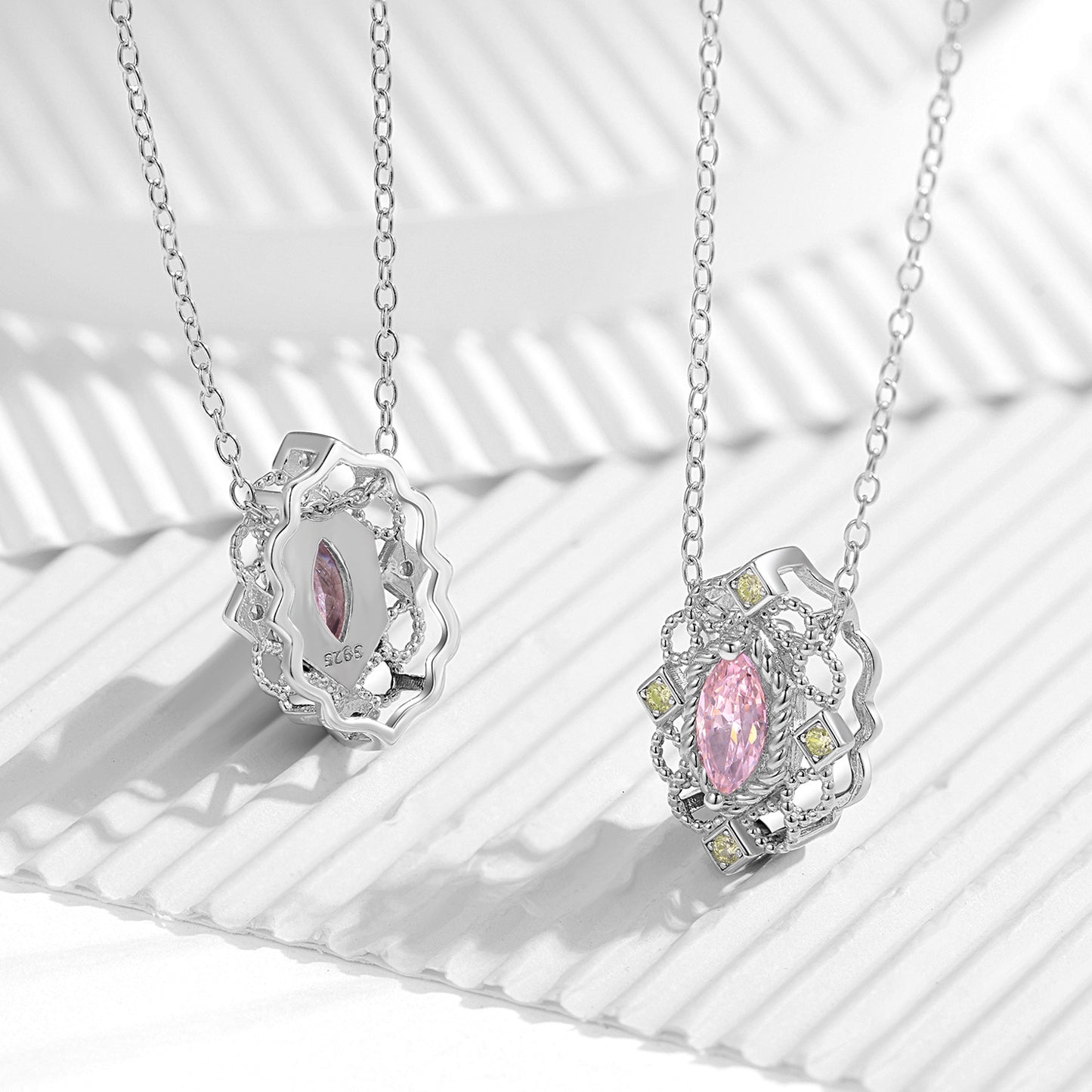 Planderful Everyday Genie Necklace – Elegant S925 Silver Inlaid High Carbon Zircon Design