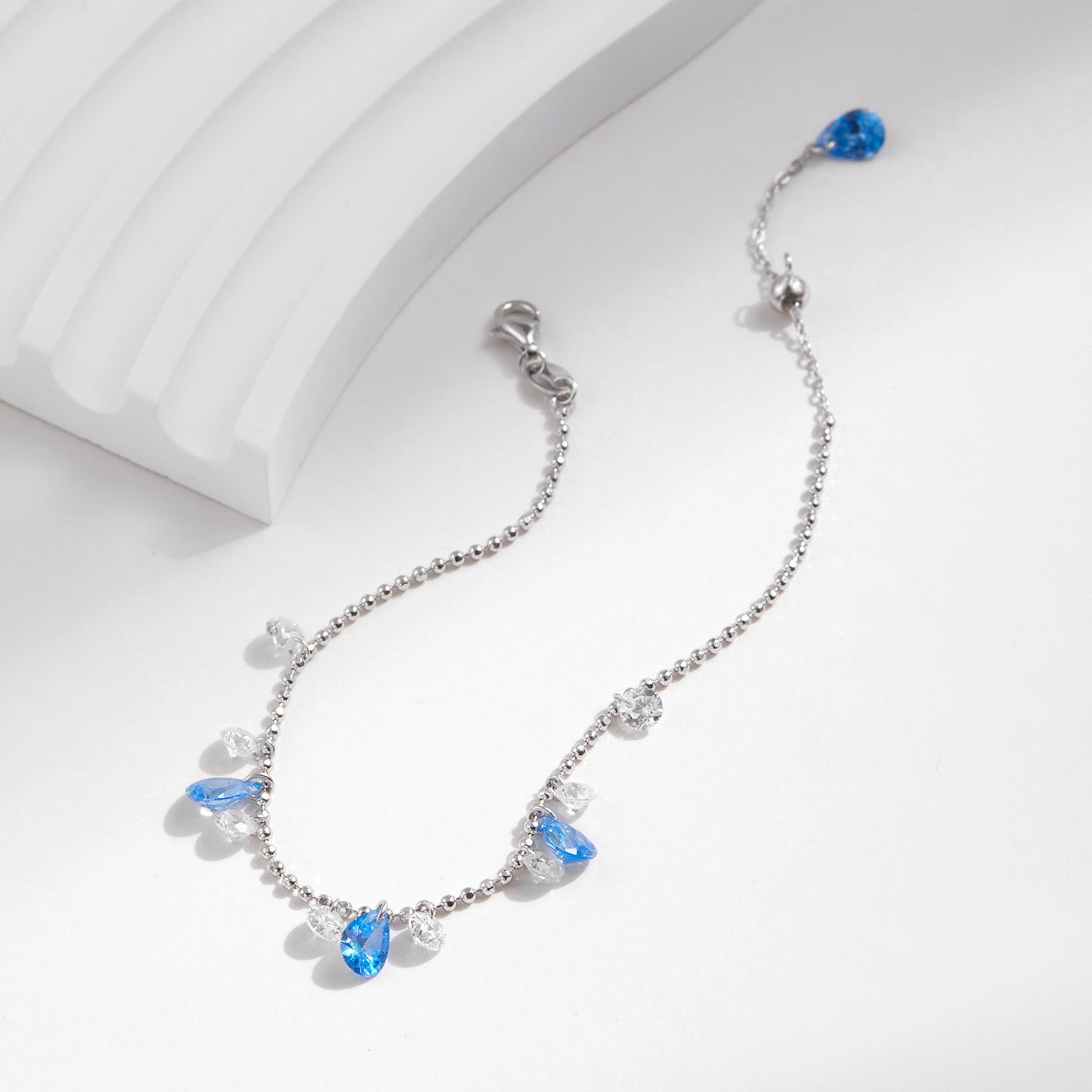 Planderful Everyday Genie Bracelet – Exquisite Aquamarine and Zircon Design