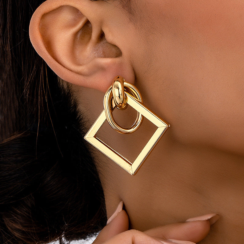 Planderful Vienna Verve Earrings – Elegant Metal Geometric Design