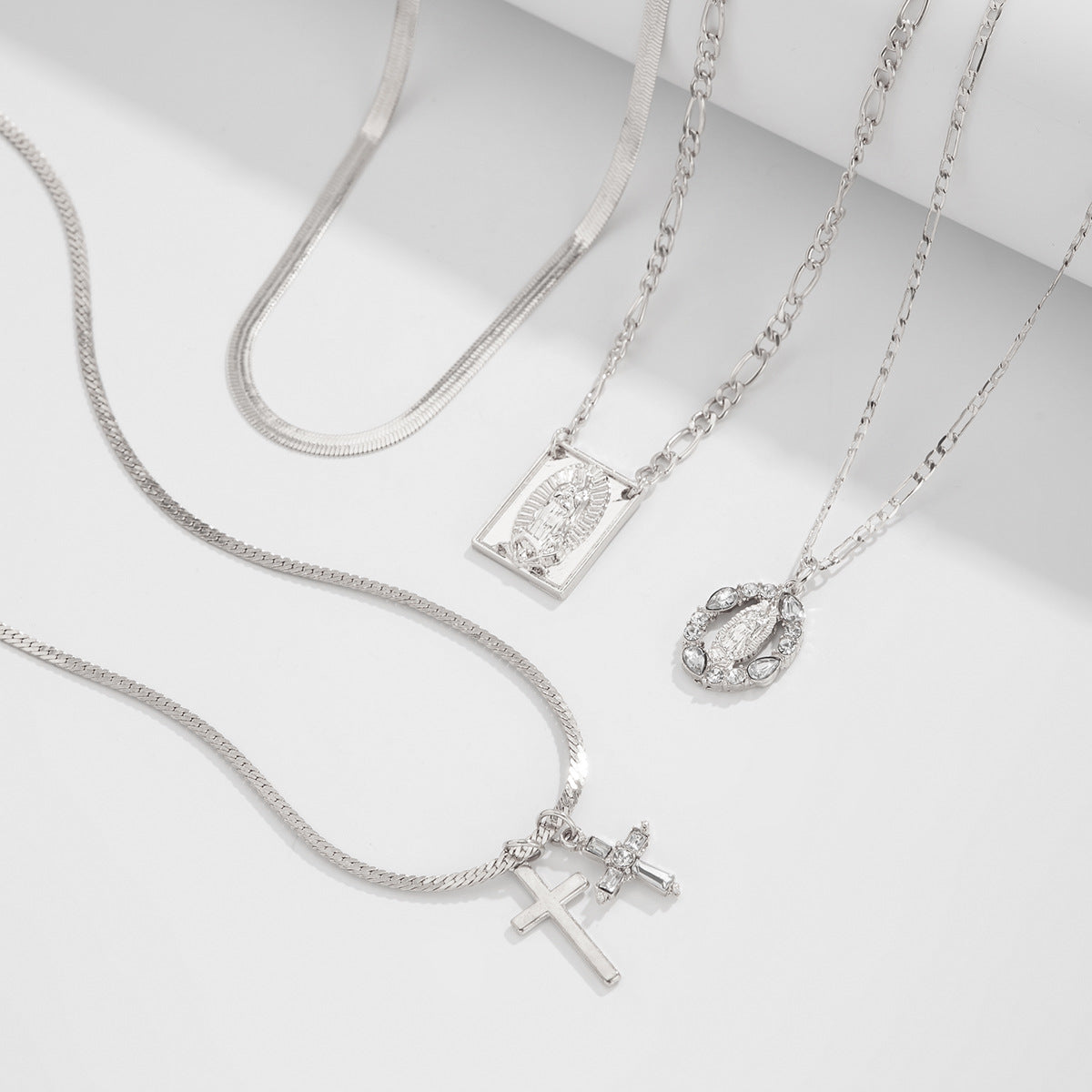 Planderful Vienna Verve Necklace – Retro Cross Fringed Design