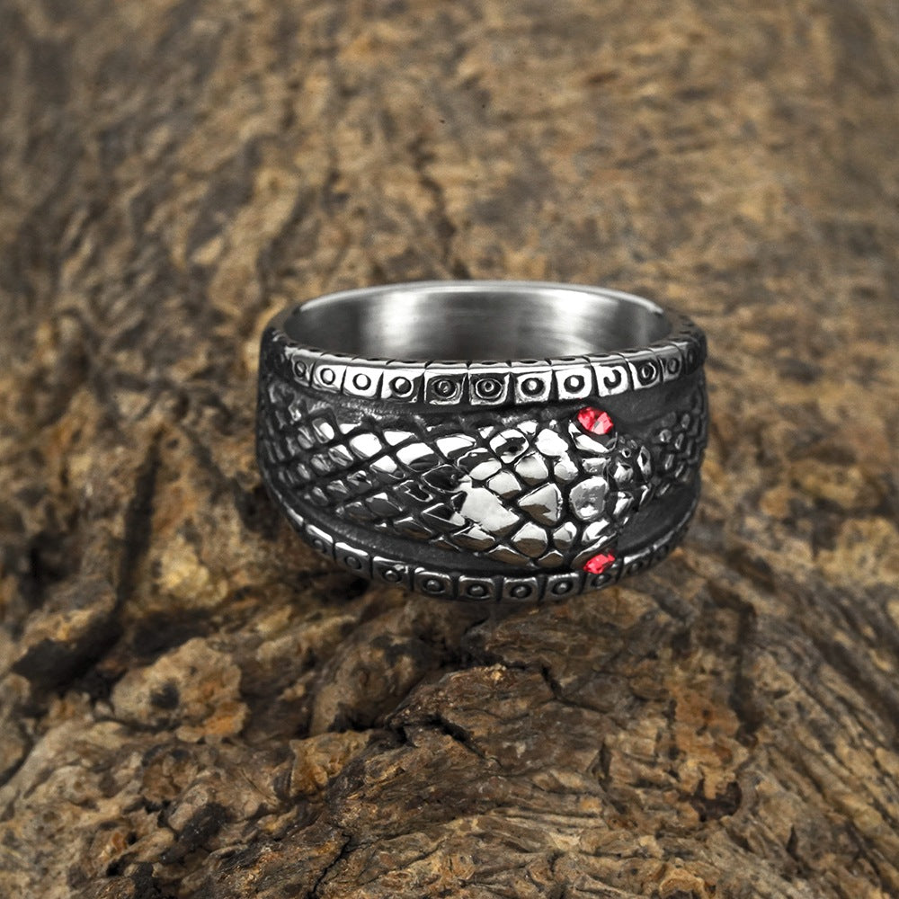 European and American Jewelry Wholesale Men's Titanium Steel Ring Retro Mamba Snake Gemstone Ring No Rust No Allergy
