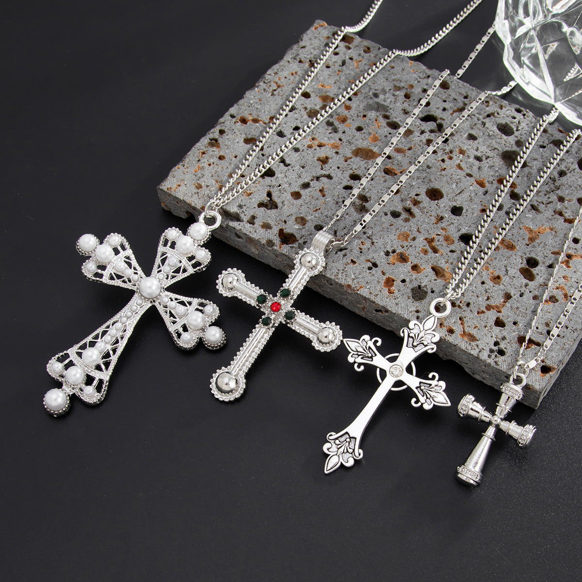 Planderful Vienna Verve Necklace – Exaggerated Multi-Layer Hip-Hop Design