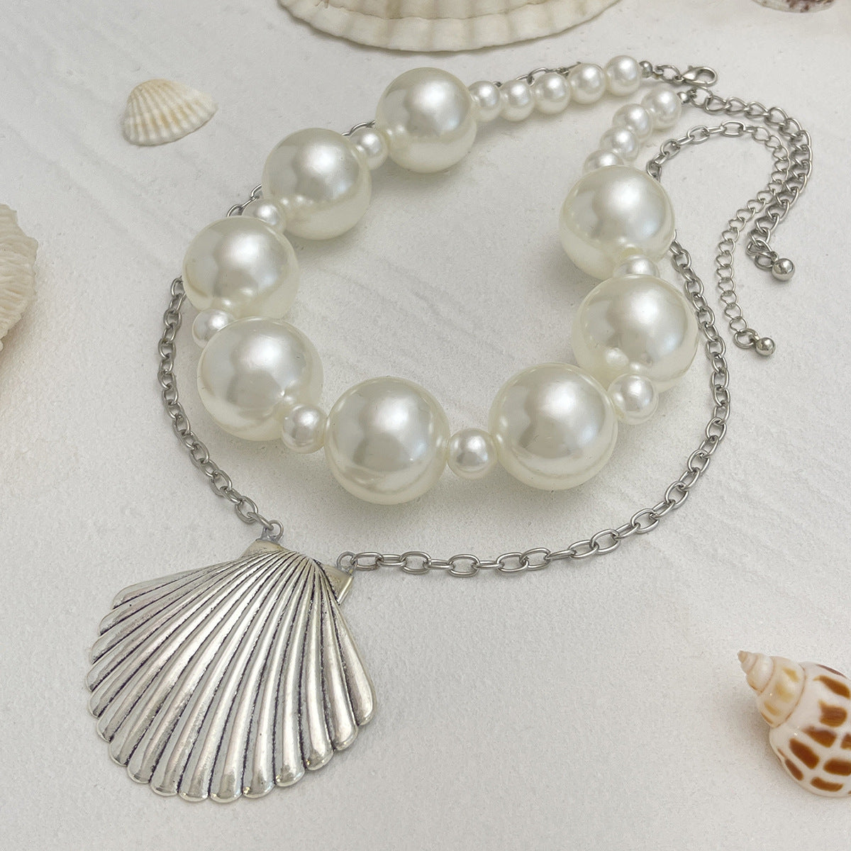 Planderful Vienna Verve Necklace – Retro Exaggerated Baroque Pearl Design