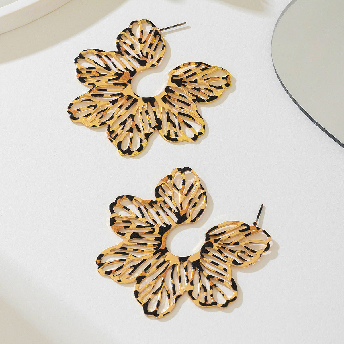 Planderful Vienna Verve Earrings – Exaggerated Chic Metal Leopard Print Design