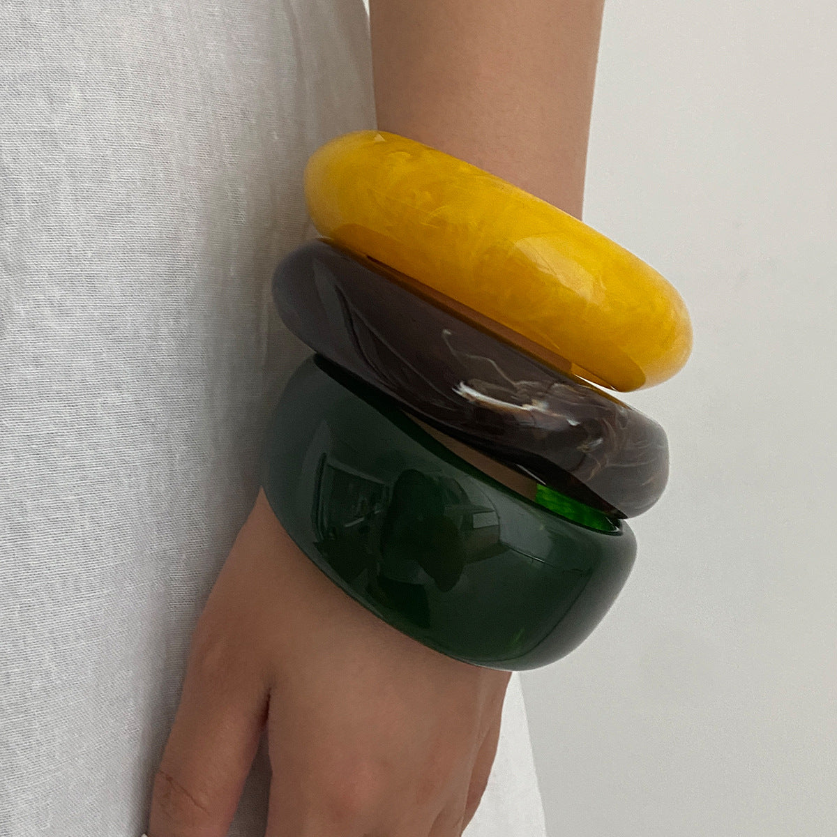 Planderful Geometric Retro Bracelet Vienna Verve Metal Bold Statement Jewelry For Fashionable Women