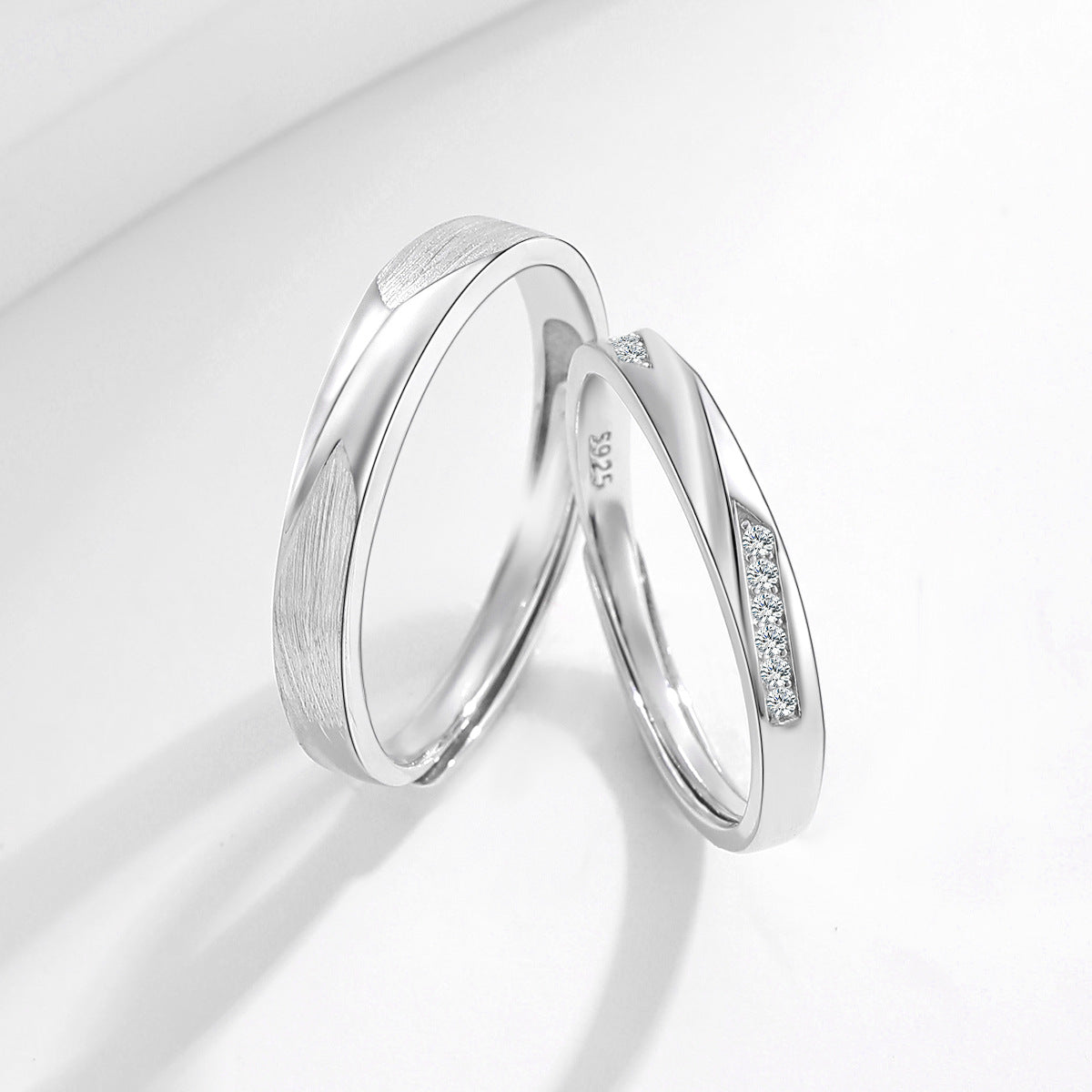 Planderful Everyday Genie Mobius Ring – Niche Light Luxury Creative Style Pair Ring