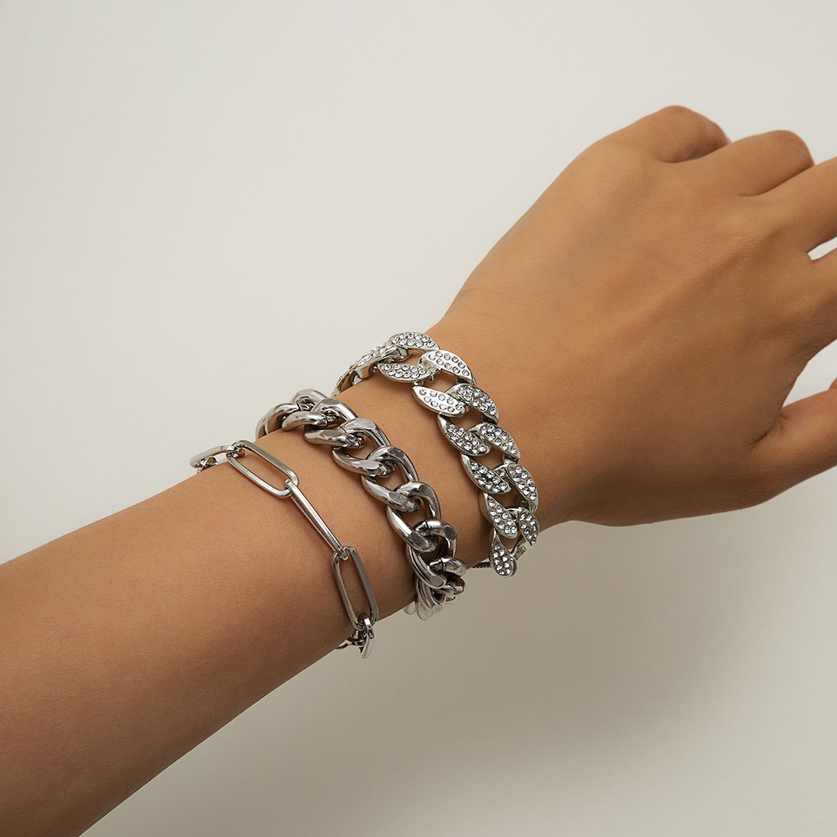 Planderful Retro Cuban Link Zircon Bracelet For Women With Rhinestone Cross Charm Vienna Verve