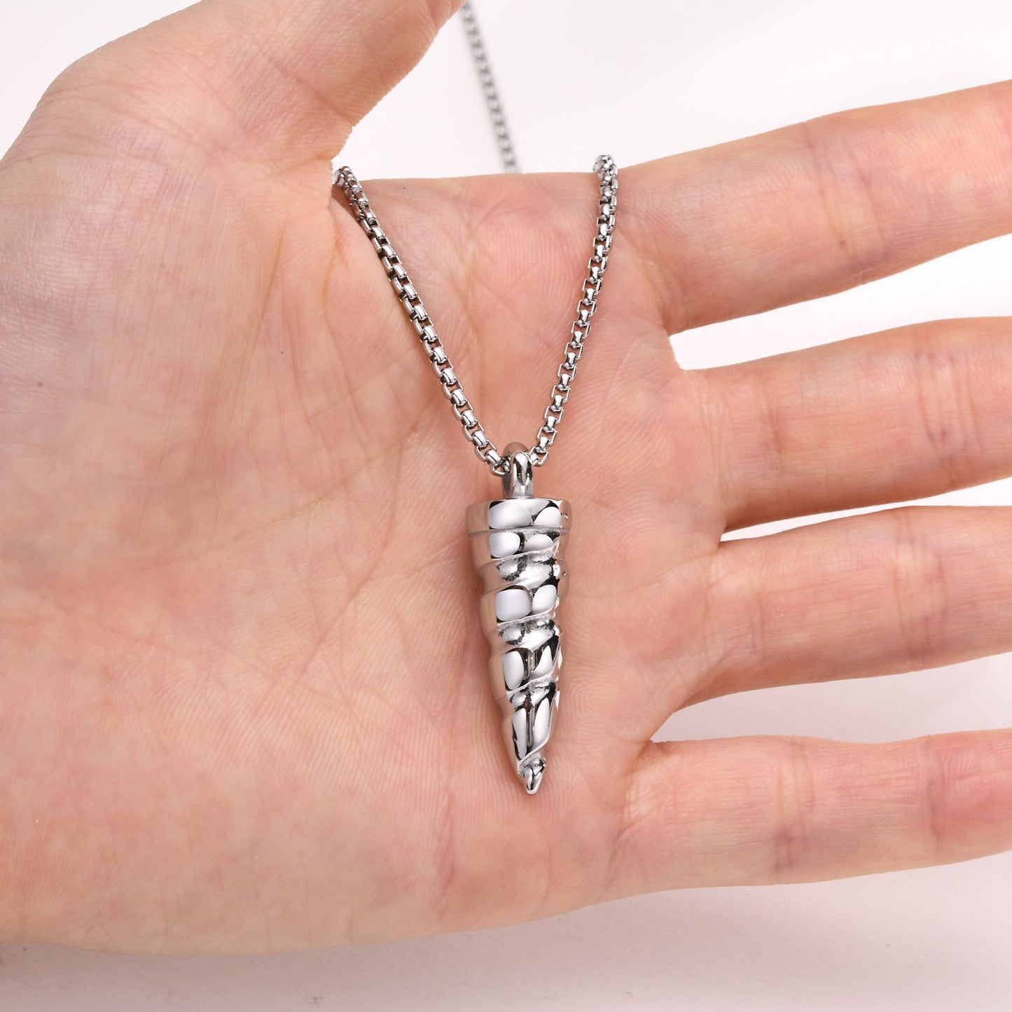 Foreign Trade Men's Fashion Personalized Necklace Unicorn Pendant