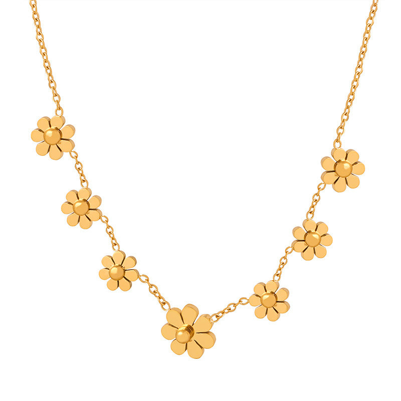 Luxurious Gold-Plated Chrysanthemum Collar Necklace for Stylish Women